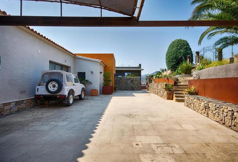 Bed and Breakfast Casa De L’albada