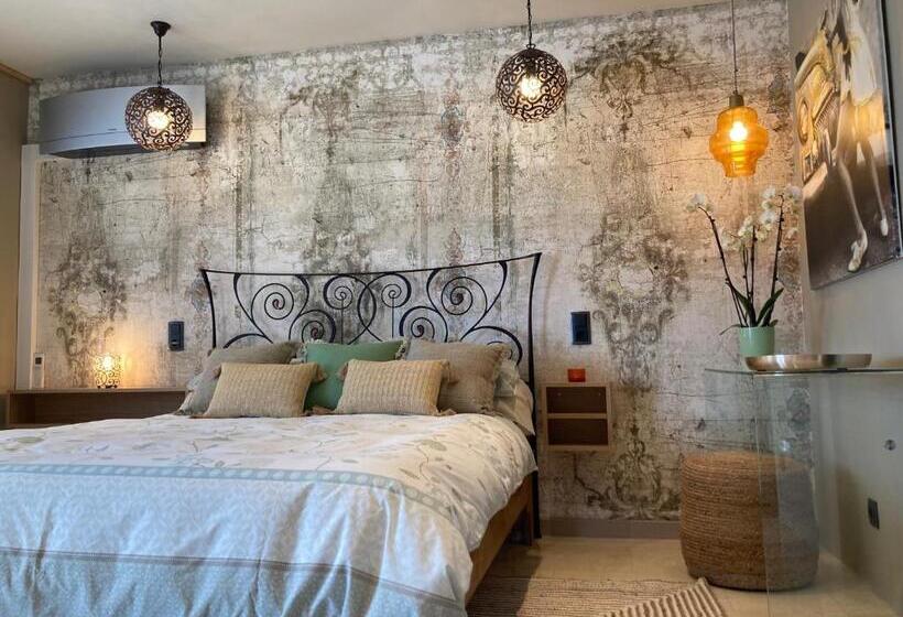 Bed and Breakfast Casa De L’albada