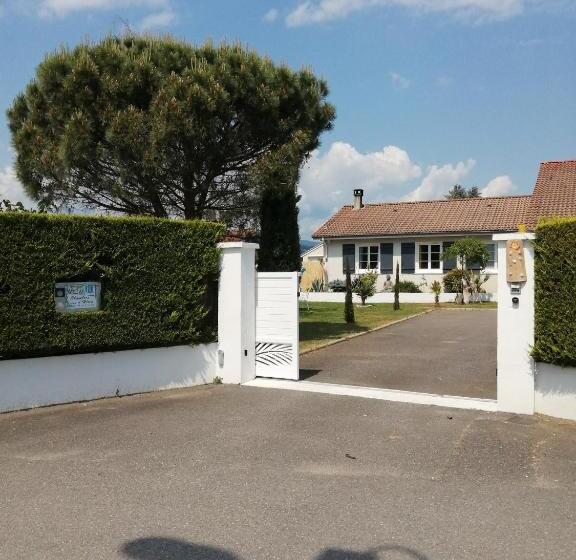 Bed and Breakfast Chambres D Hôtes Le Clos De La Presle