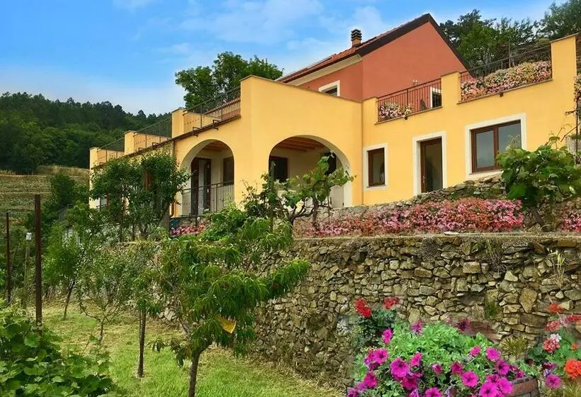 ホテル Agriturismo Lavalleggia