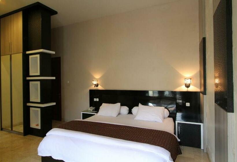 Griya Desa Hotel & Pool