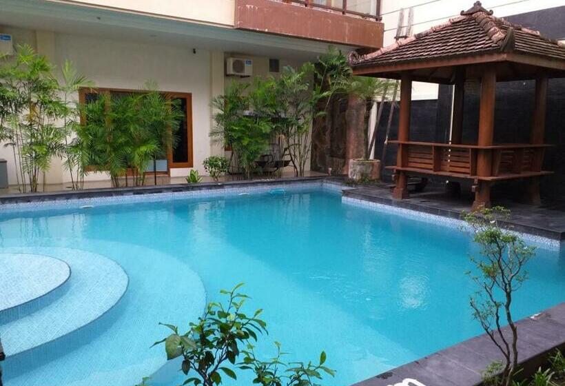 Griya Desa Hotel & Pool