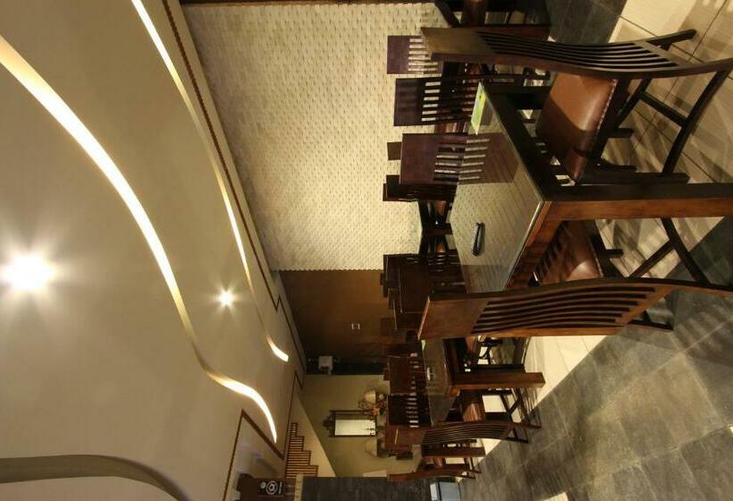 Griya Desa Hotel & Pool