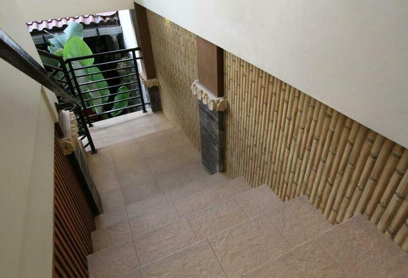 Griya Desa Hotel & Pool