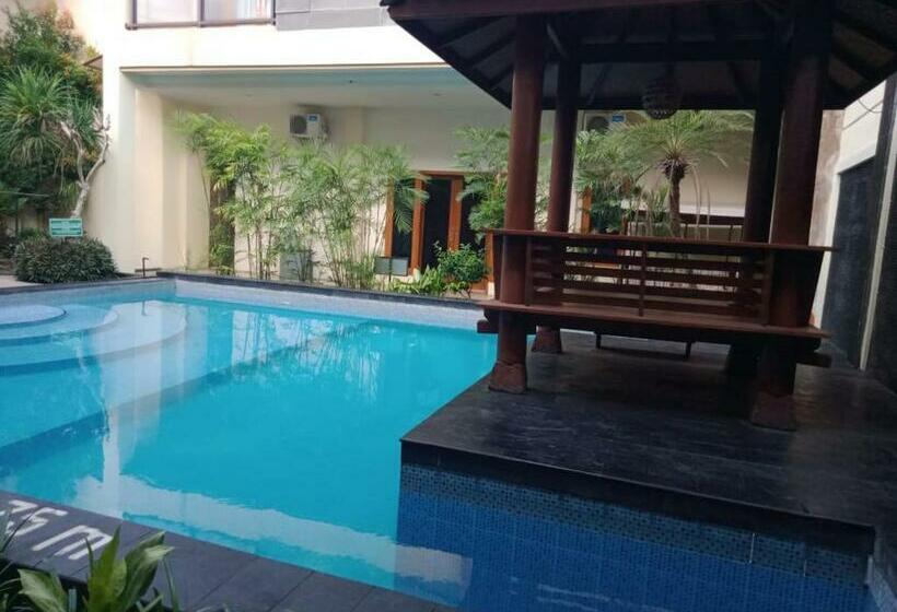 Griya Desa Hotel & Pool