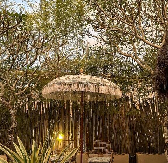 酒店 Incense Impossible Beach Adults Only