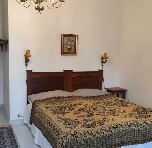 Neitsytniemen Kartanohotelli