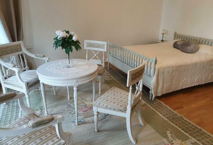 Neitsytniemen Kartanohotelli