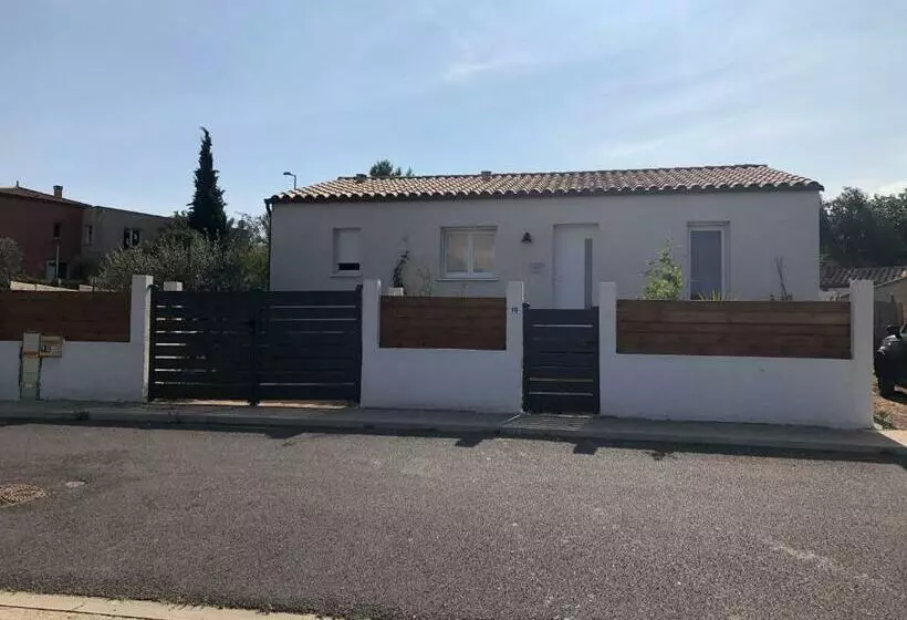 ペンション Chambre Privée Au Coeur D Une Pinède Dans Un Quartier Résidentiel