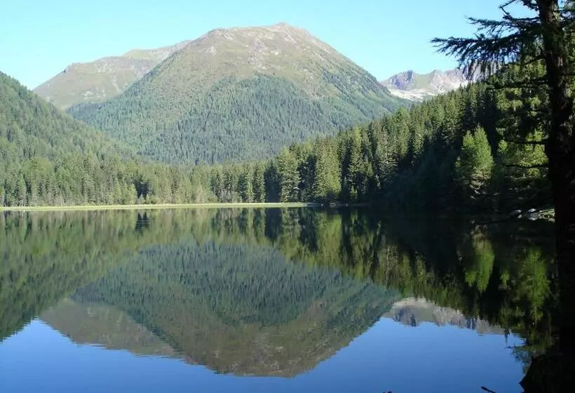 ペンション Feielhof