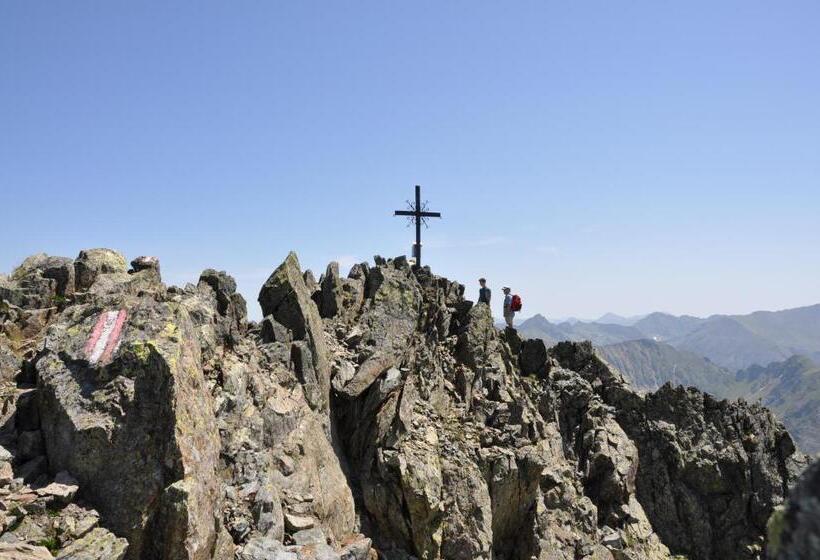 ペンション Feielhof