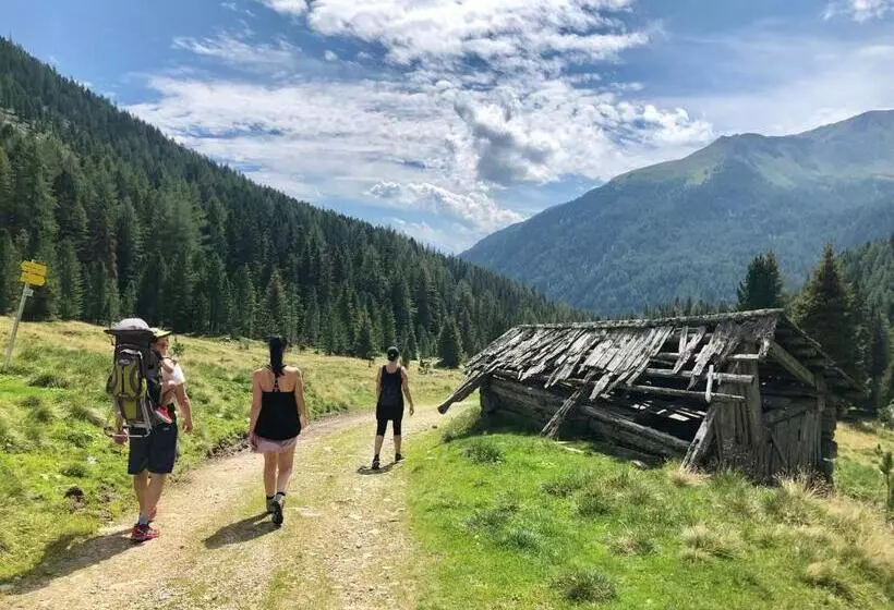 ペンション Feielhof