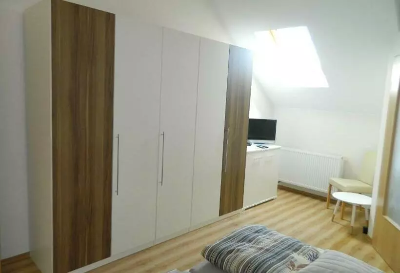 Majatalo Gästehaus Borniger