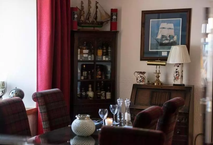 ペンション Ladysmith Guest House