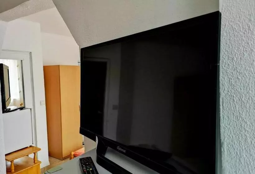 Majatalo Merilyn Petrich