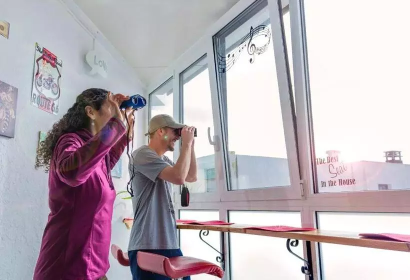 پانسیون Paz & Amor Guest House   Peace & Love