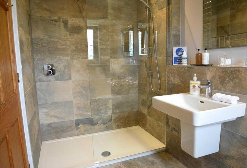 Пансион Stonefield House