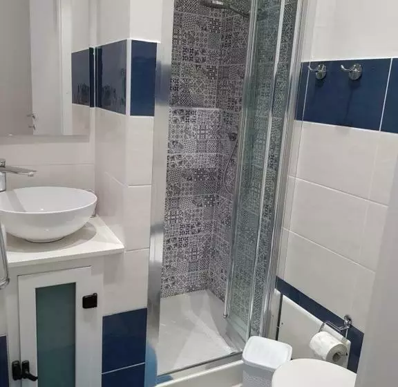 پانسیون The Smerald 2.2