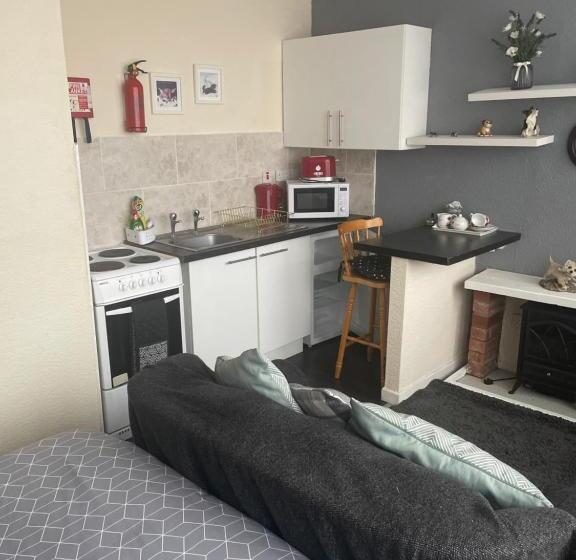 Sarnia Holiday Flats