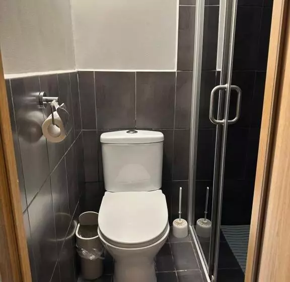 هاستل Sija S House