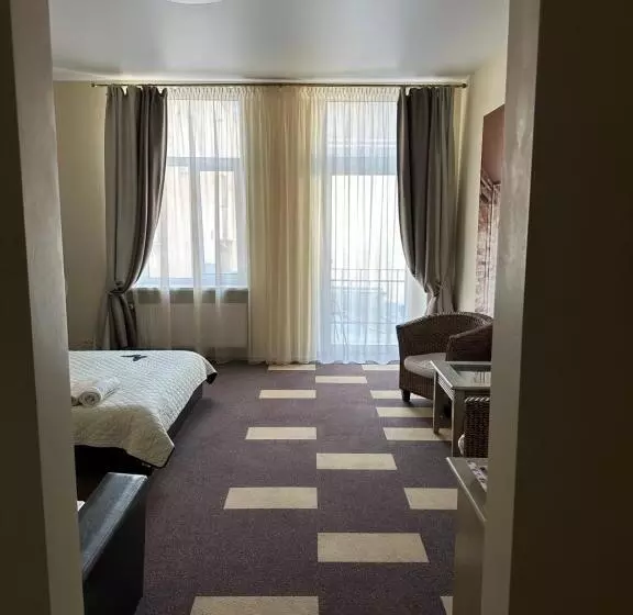 هاستل Sija S House