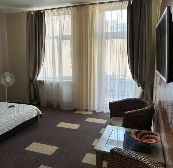 هاستل Sija S House