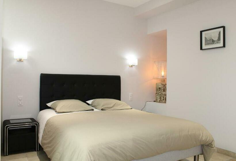 Bed and Breakfast A L Orée Du Château