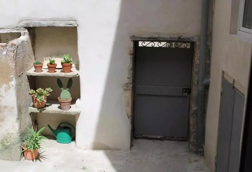 Aamiaismajoitus (B&B) Le Boudoir D Artiste