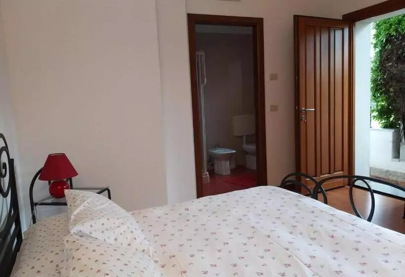 Hotelli Agriturismo Ballaminut