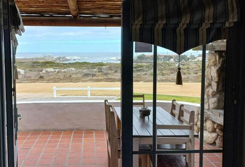 ペンション Abalone Guesthouse