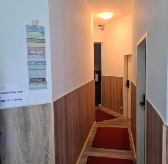 پانسیون Kiez Box Twentyforseven Private Room