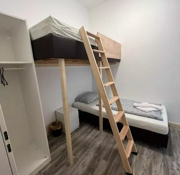 پانسیون Kiez Box Twentyforseven Private Room