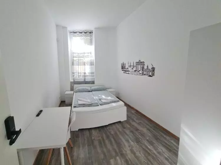 پانسیون Kiez Box Twentyforseven Private Room