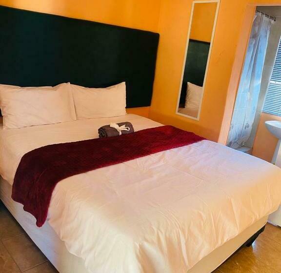 Пансион Maite Villa Lodge