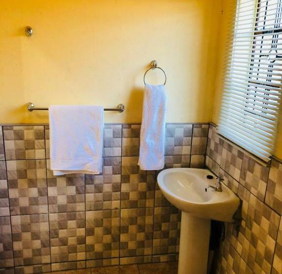 Пансион Maite Villa Lodge