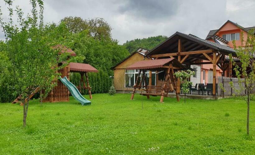 بنسيون Camere De Inchiriat Roman