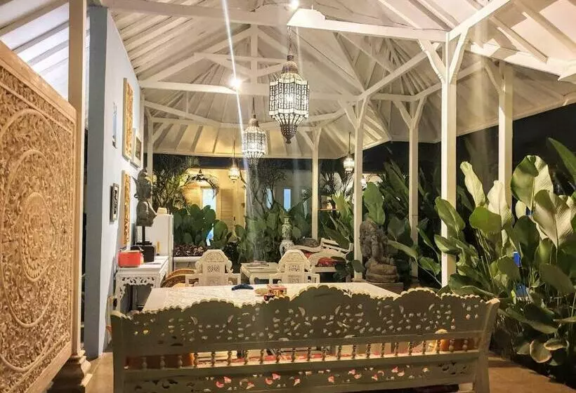 Starling Villas