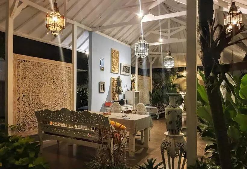 Starling Villas