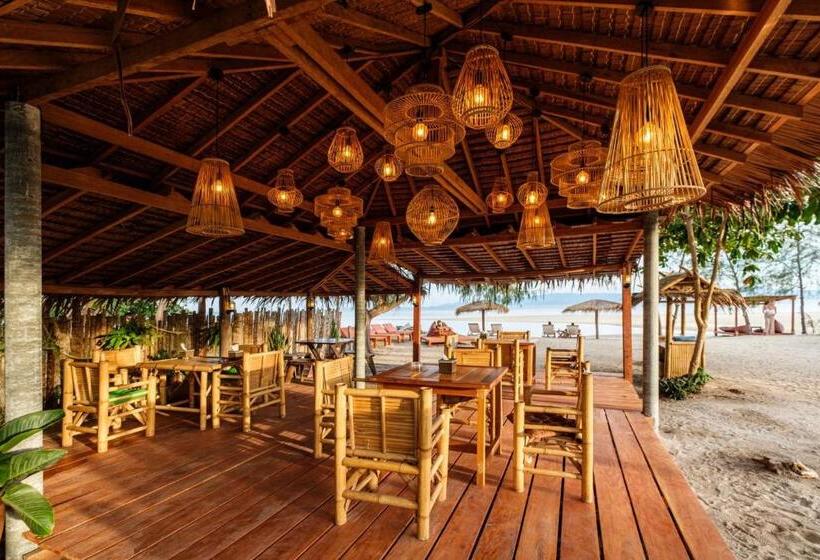 All At Sea Beach Resort