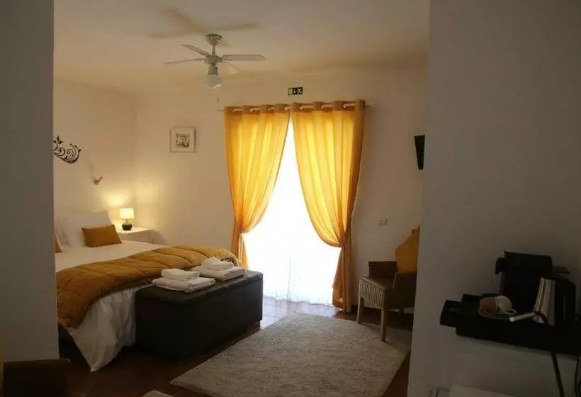 Bed and Breakfast Casa Das Palmas