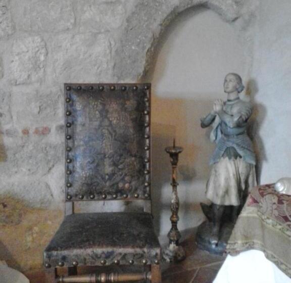 민박 Château De Cauderoue