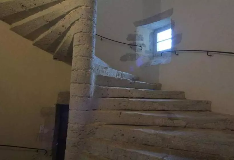 ベッドアンドブレックファースト Château De Cauderoue