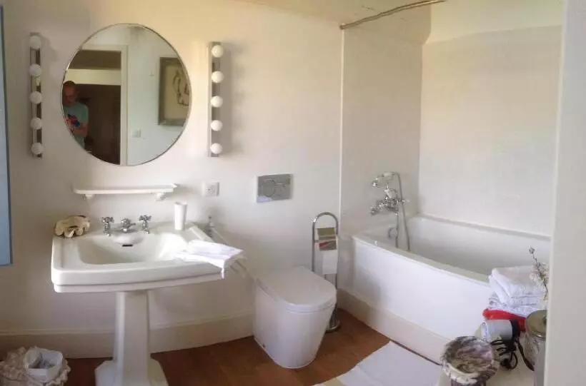 ベッドアンドブレックファースト Château De Cauderoue