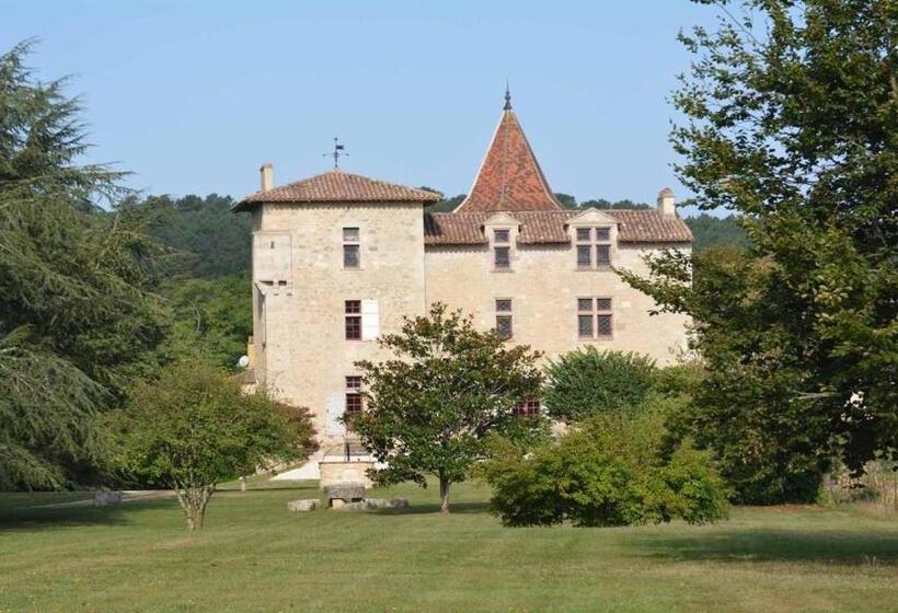 민박 Château De Cauderoue