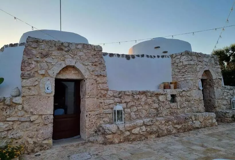 Aamiaismajoitus (B&B) Trulli Di Spinaruta