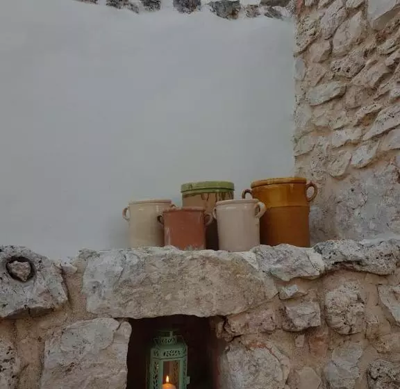 Aamiaismajoitus (B&B) Trulli Di Spinaruta