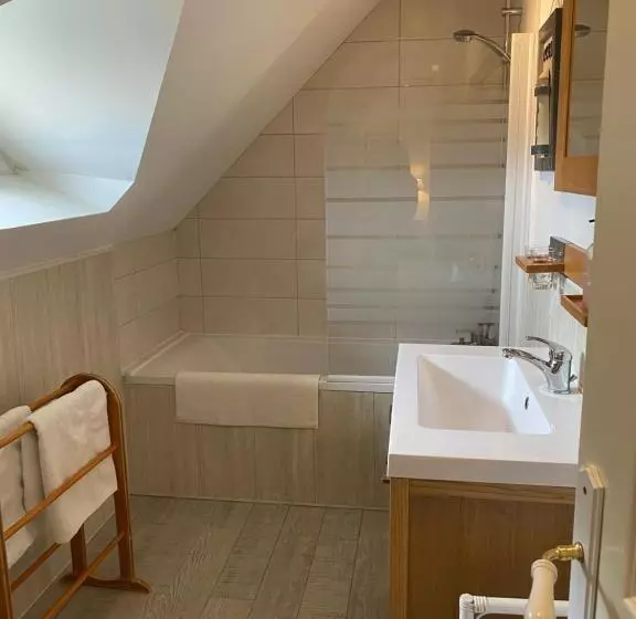 Aamiaismajoitus (B&B) Le Clos Du Golf