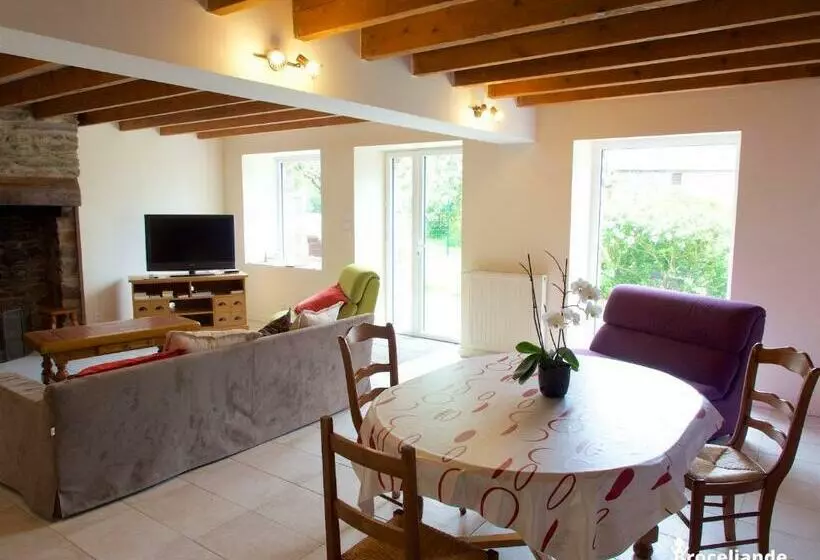 Majatalo Gite Lancelot Du Val