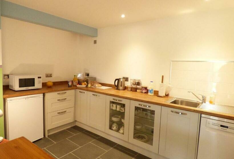 Highfield House, Parracombe, Modern B&b