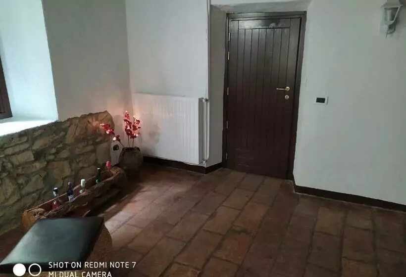 ベッドアンドブレックファースト Le Lanterne